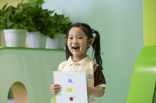 如何决定托幼加盟品牌？芭迪熊亲幼馆：适合的就是最好的