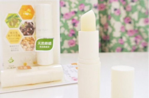 好用的润唇膏推荐：曼秀雷敦Lip Pure润唇膏使用体验