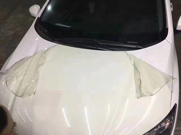 哪些因素导致了隐形车衣伤车漆？ 